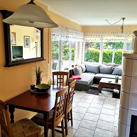 Zur Schwedenschanze 3 *