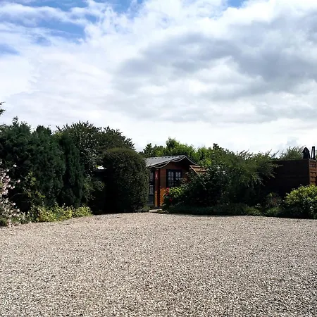 Zur Schwedenschanze 3 * Hohen Wieschendorf